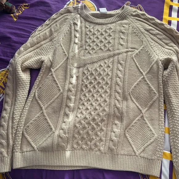 Nike Beige Cable Knit Sweater - Picture 1 of 3